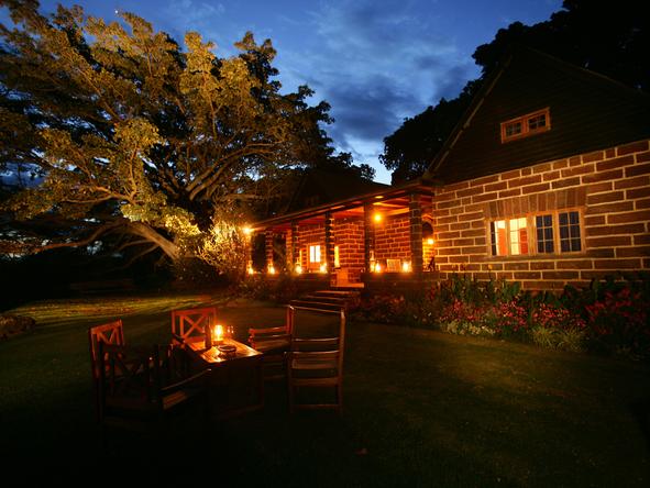 Loldia House - Night 